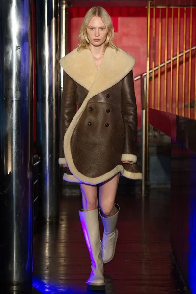 Look 51